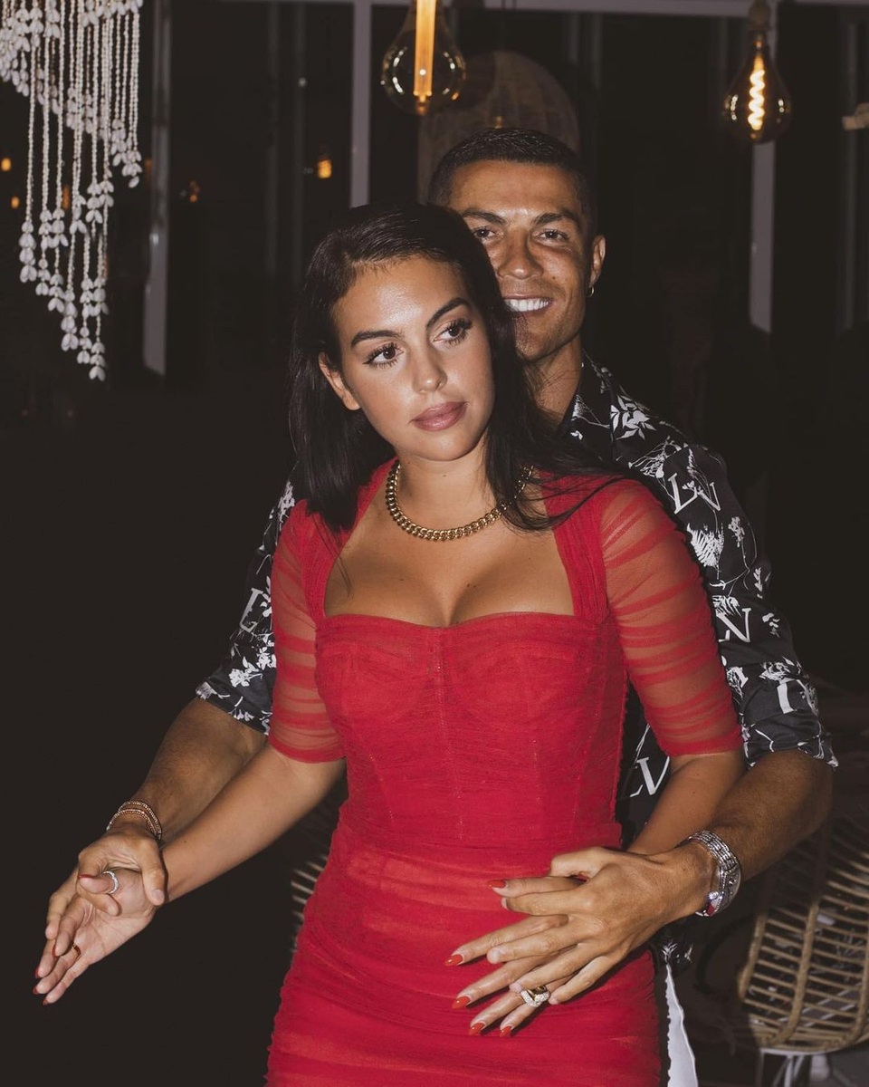Những lần bạn gái C.Ronaldo gây bão cho người hâm mộ - 1 Những lần bạn gái C.Ronaldo gây bão cho người hâm mộ - 1