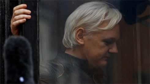 Julian Assange - câu trả lời cho “nghi án” Nga can thiệp bầu cử Mỹ