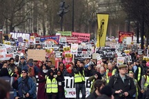 Biểu tình bùng phát khắp thế giới phản đối sắc lệnh của ông Trump