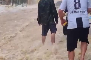 Du khách đến Hà Giang phải quay đầu vì mưa lũ