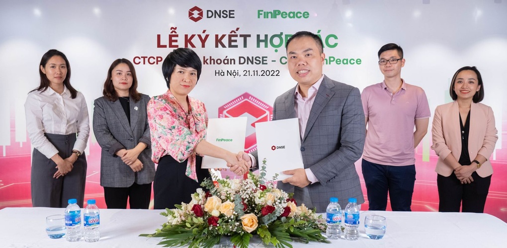 Chứng khoán DNSE và FinPeace đồng hành toàn diện cùng khách hàng - 3 Chứng khoán DNSE và FinPeace đồng hành toàn diện cùng khách hàng - 3