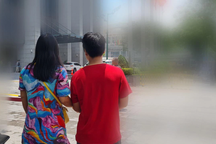 Người phụ nữ Hà Nội tố cáo chồng cũ dâm ô con trai ruột 12 tuổi