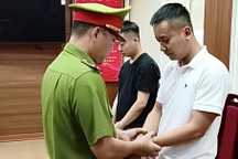 Quang Linh Vlogs, Hằng Du Mục bị bắt; con trai bầu Hiển làm sếp hãng bay