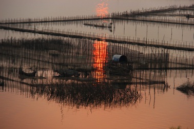 Vãn cảnh chùa Thánh Duyên, núi Túy Vân, ngắm cảnh hoàng hôn trên đầm Cầu Hai