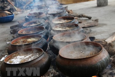 Làng cá kho "Vũ Đại” hối hả phục vụ đợt Tết Nguyên đán
