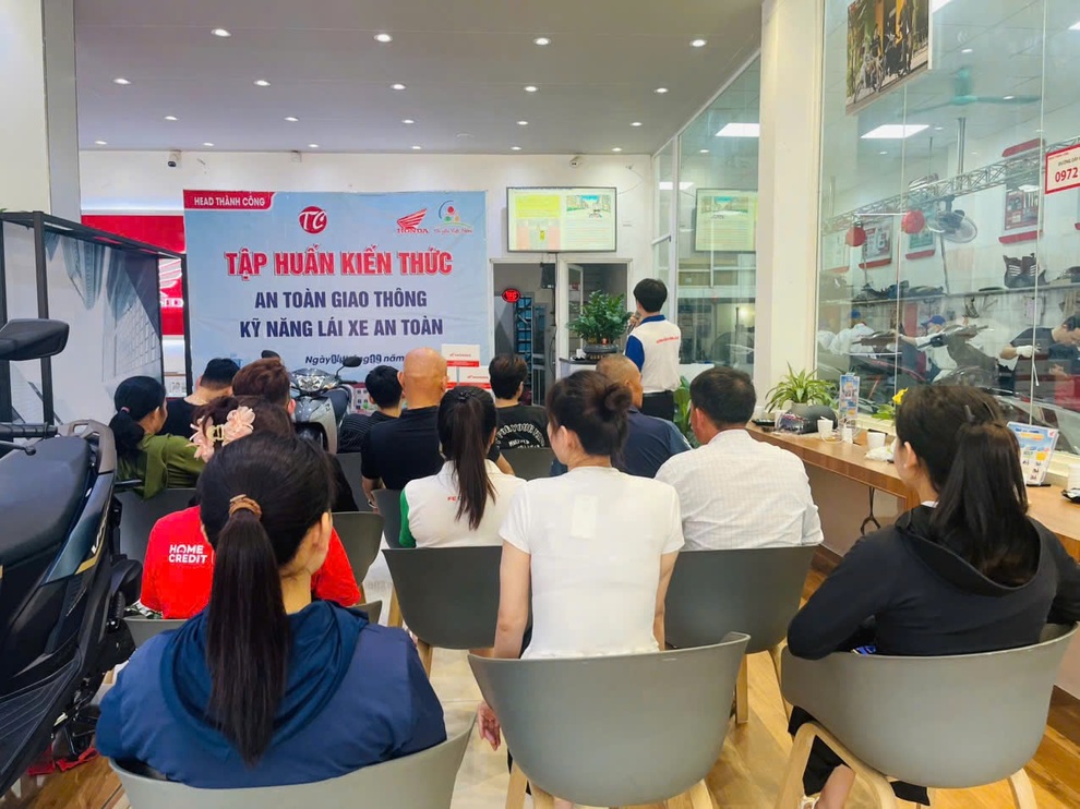 Honda Việt Nam tuyên dương các HEAD đào tạo an toàn giao thông xuất sắc quý III - 1 Honda Việt Nam tuyên dương các HEAD đào tạo an toàn giao thông xuất sắc quý III - 1