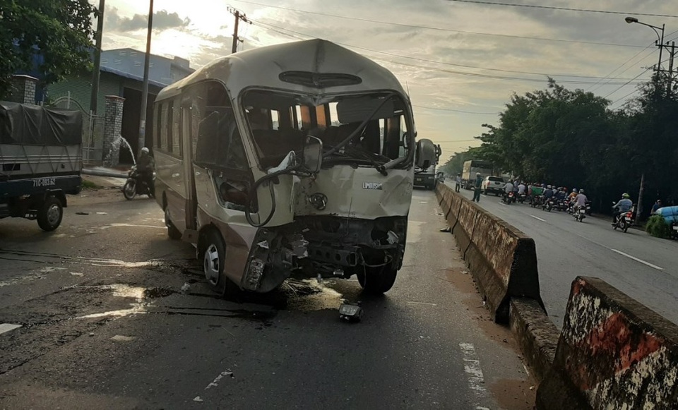 Nữ sinh lớp 8 tử nạn khi được cha chở tới trường - 2