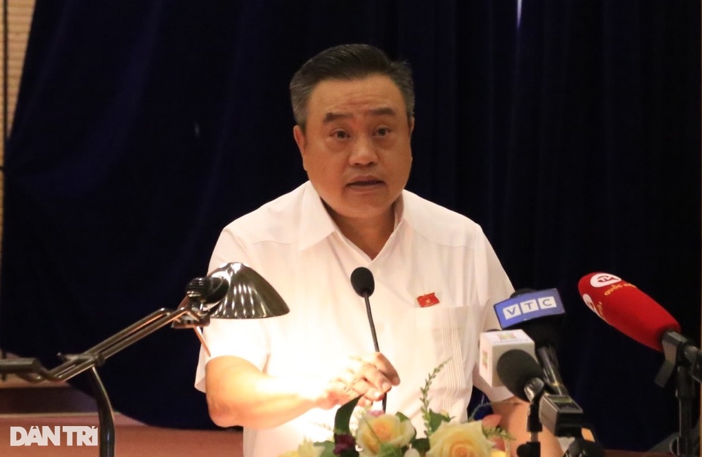 Chủ tịch Hà Nội: Ai bị bắt đều có ting ting, Covid ting ting nhiều lắm - 2 Chủ tịch Hà Nội: Ai bị bắt đều có ting ting, Covid ting ting nhiều lắm - 2