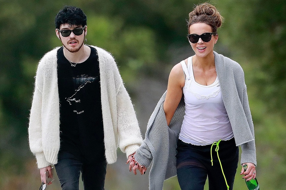 Kate Beckinsale tình tứ bên bạn trai kém 23 tuổi - 5 Kate Beckinsale tình tứ bên bạn trai kém 23 tuổi - 5