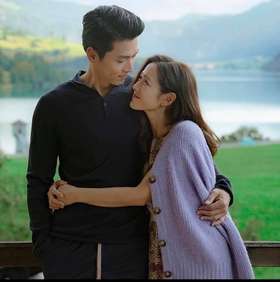 Hyun Bin nói gì về người tình màn ảnh Son Ye Jin? - 3 Hyun Bin nói gì về người tình màn ảnh Son Ye Jin? - 3