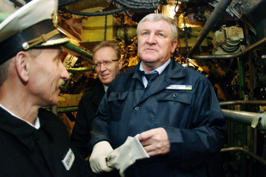 Cựu Bộ trưởng Quốc phòng Ukraine bị điều tra tội phản quốc