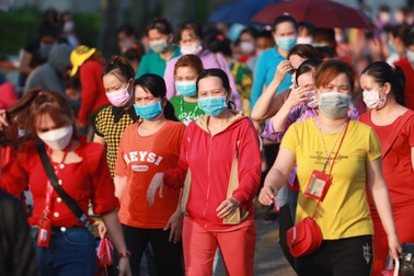 Tăng quyền lợi thai sản cho lao động nữ