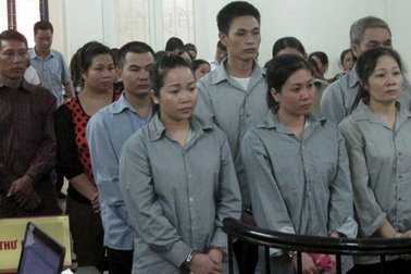 Phạt tù nhóm “cát tặc” một thời hoành hành trên sông Hồng