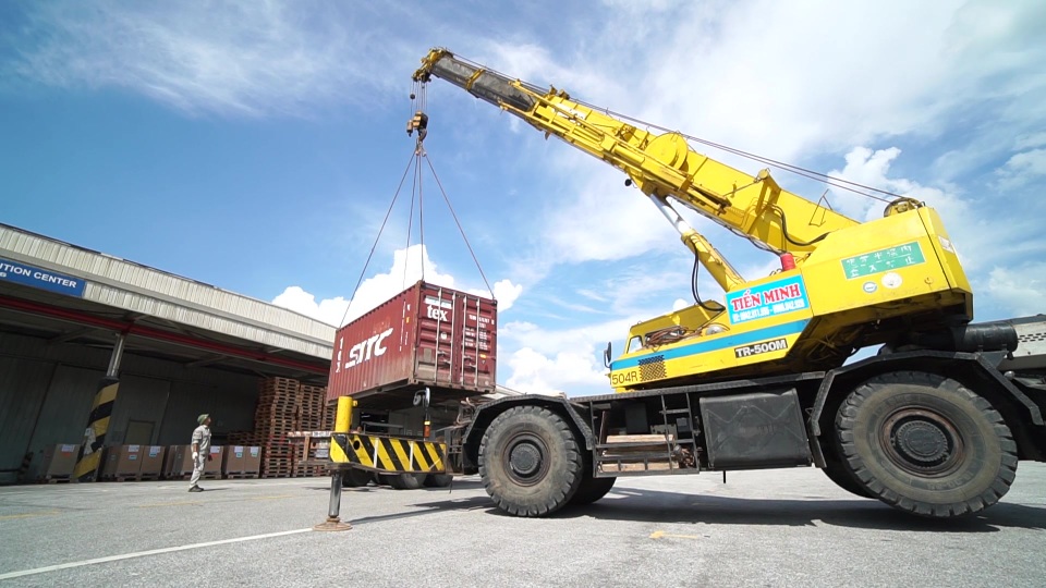 Cảng cạn Long Biên hoạt động đúng ngày EVFTA chính thức có hiệu lực - 3