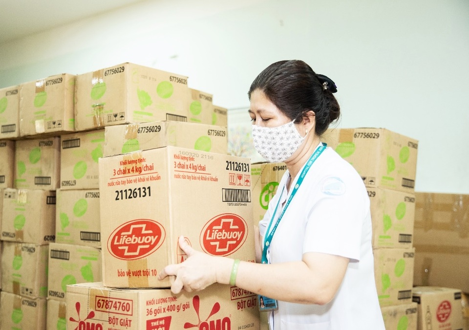 Lifebuoy hỗ trợ chống dịch hơn 29.000 sản phẩm miễn phí - 2 Lifebuoy hỗ trợ chống dịch hơn 29.000 sản phẩm miễn phí - 2