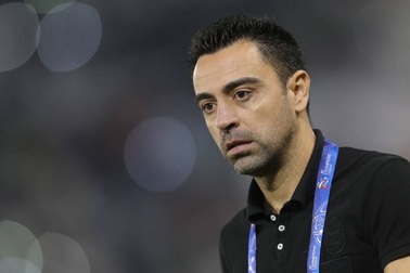 Huyền thoại Xavi Hernandez nhiễm Covid-19