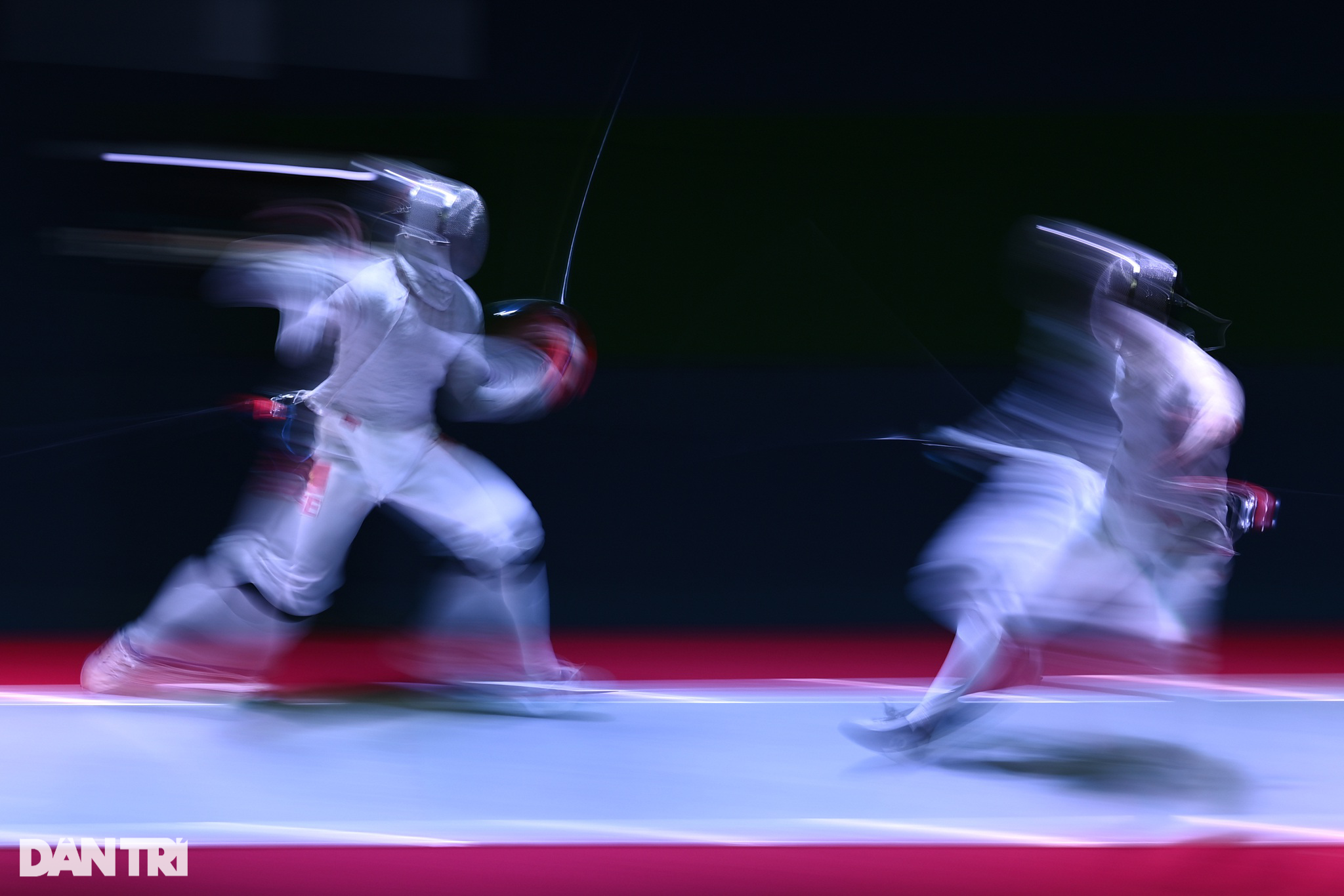 Ngắm những đường kiếm sáng loáng nhanh như điện tại SEA Games 31 - 6 Ngắm những đường kiếm sáng loáng nhanh như điện tại SEA Games 31 - 6