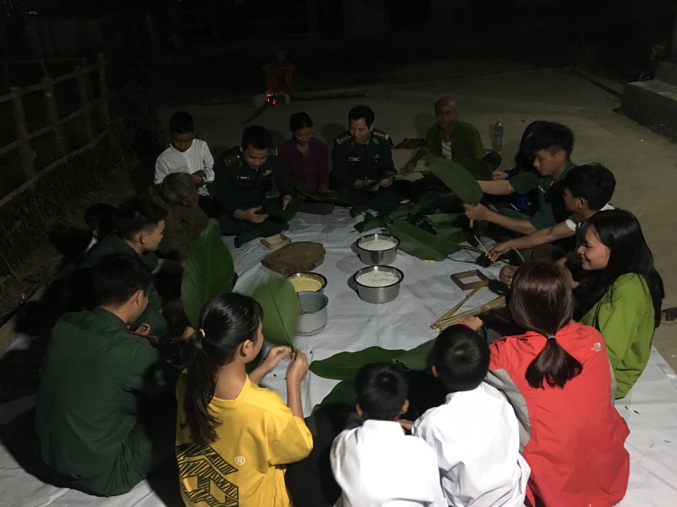 Tết đầm ấm của đồng bào người Rục nơi biên giới - 2 Tết đầm ấm của đồng bào người Rục nơi biên giới - 2