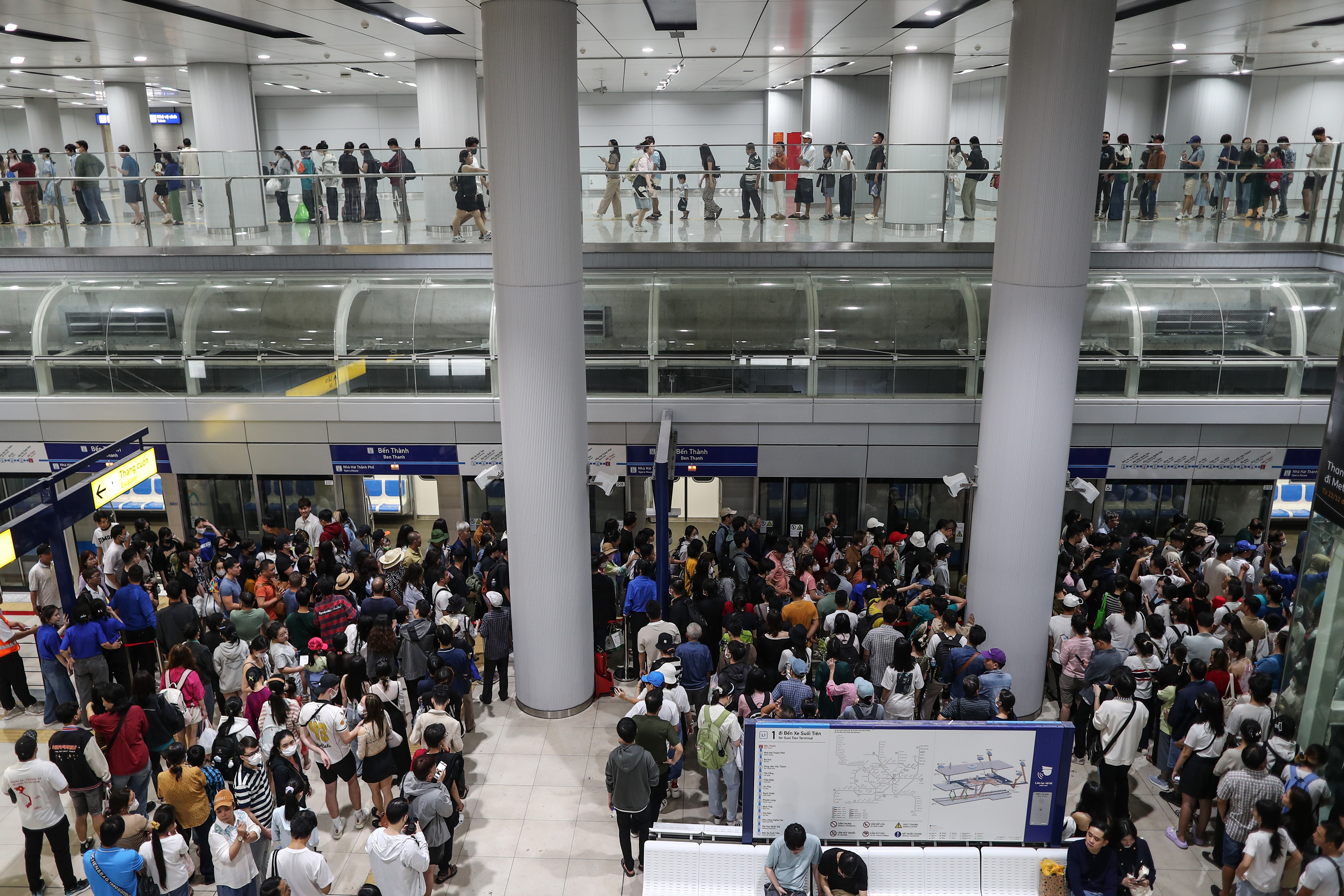 Cơn sốt metro - 1