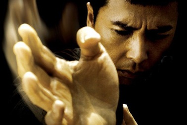 Cát-sê 290 tỷ đồng để có được cái gật đầu của Chân Tử Đan