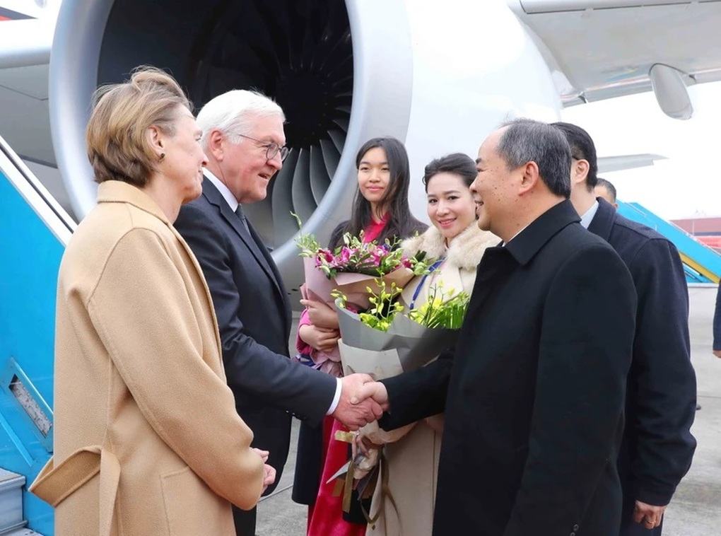Tổng thống Đức và Phu nhân đến Hà Nội, bắt đầu chuyến thăm Việt Nam - 1