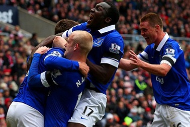 Everton đánh bật Arsenal khỏi vị trí thứ 4