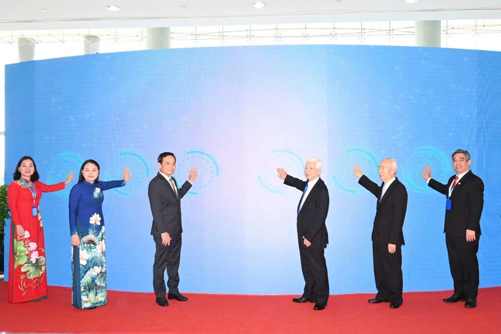 TPHCM ra mắt ứng dụng An sinh xã hội số - 1 TPHCM ra mắt ứng dụng An sinh xã hội số - 1