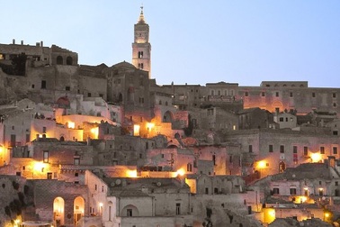 Khám phá những ngôi nhà cổ nhất vẫn có người ở trên thế giới