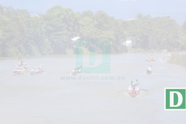 Lễ hội đua thuyền trên sông Kiến Giang