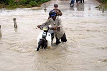 Mưa lũ lớn tại Đồng Nai, Bình Thuận: 5 người chết và mất tích