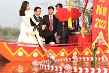 Độc đáo nghi lễ rước nước nghìn năm tuổi về đền vua Đinh