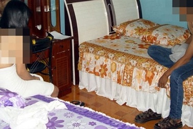 Triệu tập 40 người liên quan vụ bán dâm nam