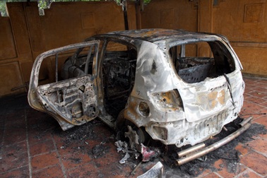 Đặt xăng dầu vào tầm ngắm tìm nguyên nhân cháy xe