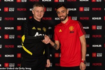 Bruno Fernandes sẽ ra mắt Man Utd vào đêm nay?