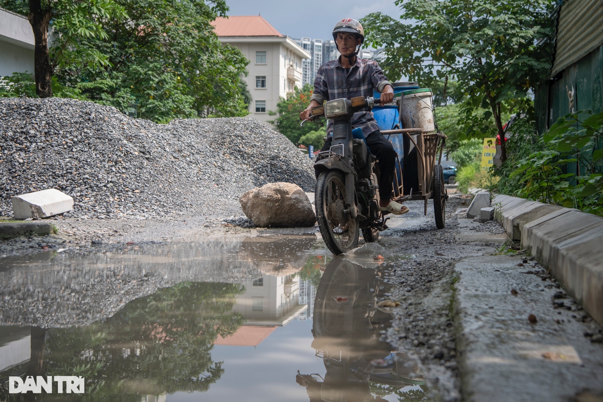 Đoạn đường dài 200m trị giá 38 tỷ đồng ở Hà Nội làm 4 năm chưa xong - 6