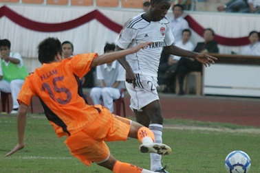 SHB Đà Nẵng bại trận nặng nề trước Muang Thong