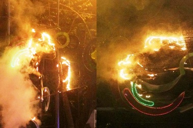 Cháy dàn đèn trang trí Tết ở trung tâm TPHCM