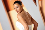Thỏa thuận 6 triệu USD và bí mật phía sau vụ băng “nóng” của Kim Kardashian