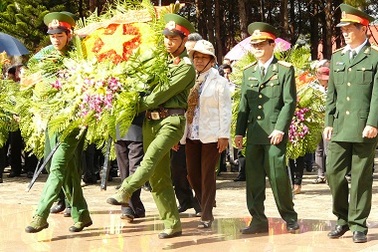 Truy điệu, an táng 31 liệt sĩ trong ngày đầu năm 