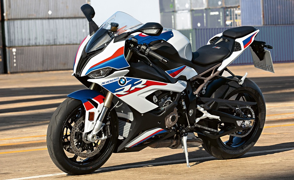 BMW S 1000 RR khởi điểm gần 1 tỉ đồng - 1 BMW S 1000 RR khởi điểm gần 1 tỉ đồng - 1