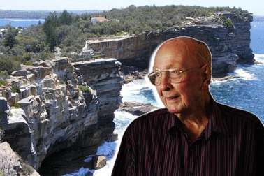 Ông cụ sống gần vách núi cứu sống 500 người chỉ bằng một lời mời uống trà