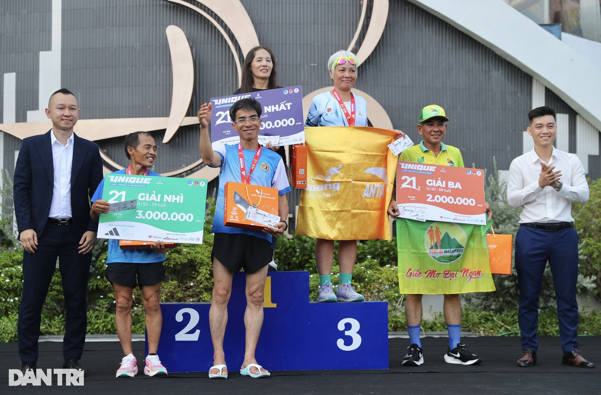 Nhà vô địch ở Unique Nha Trang H-Marathon 2024 - 11 Nhà vô địch ở Unique Nha Trang H-Marathon 2024 - 11