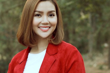 Ca sĩ Ngọc Anh đẹp lãng mạn trong MV nhạc xuân