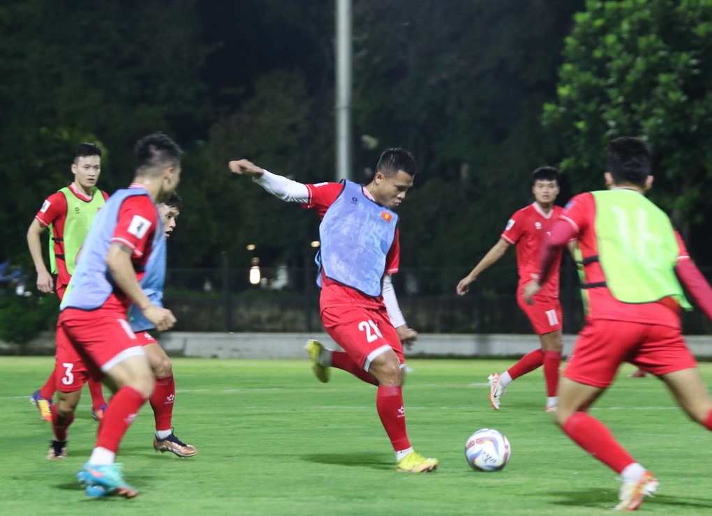 Đội tuyển Việt Nam nhận tin không vui từ AFC trước trận gặp Indonesia - 2 Đội tuyển Việt Nam nhận tin không vui từ AFC trước trận gặp Indonesia - 2
