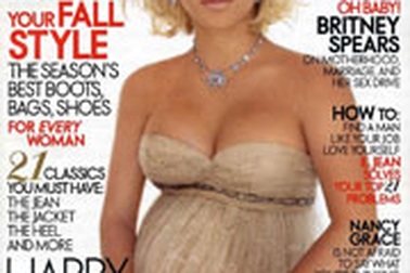 Con của Britney Spears sẽ mặc hàng hiệu Versace