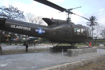 Tiếp nhận 2 máy bay chiến đấu trong kháng chiến chống Mỹ