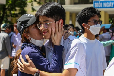 "Thành phố đáng sống" miễn 100% học phí cho học sinh