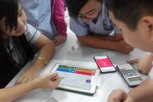 Tranh luận học sinh sử dụng điện thoại trong lớp:  Cơ hội hay nguy cơ?