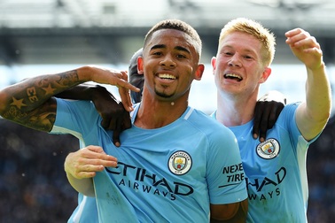 Đội hình tiêu biểu Premier League: Man City "nhuộm xanh" đội hình
