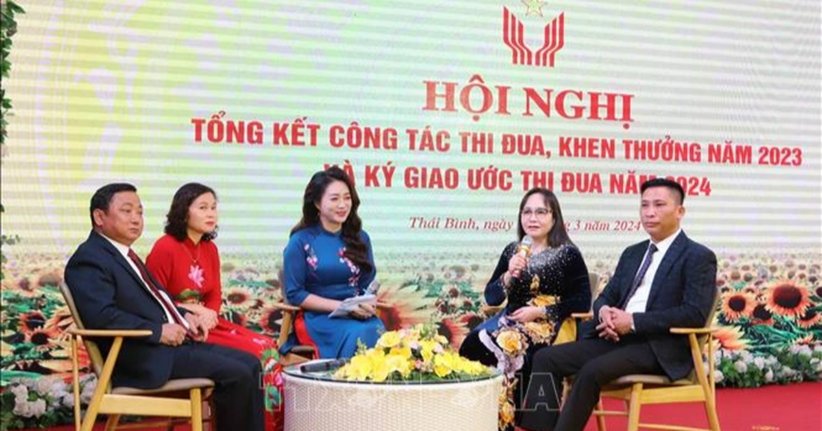 View - Gắn phong trào thi đua với việc học tập và làm theo Bác | Báo Dân trí